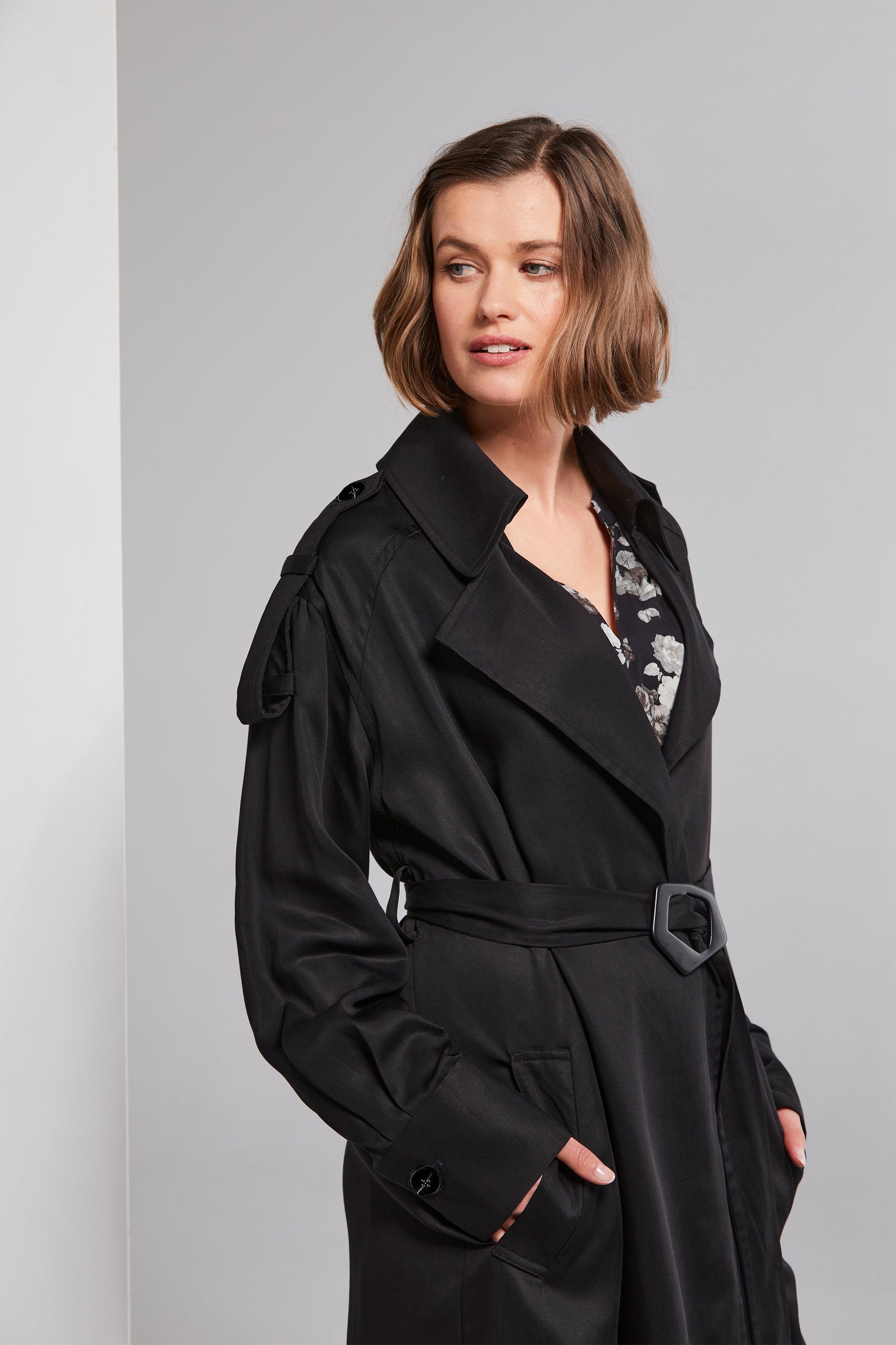 LANIA DUKE COAT - BLACK - THE VOGUE STORE