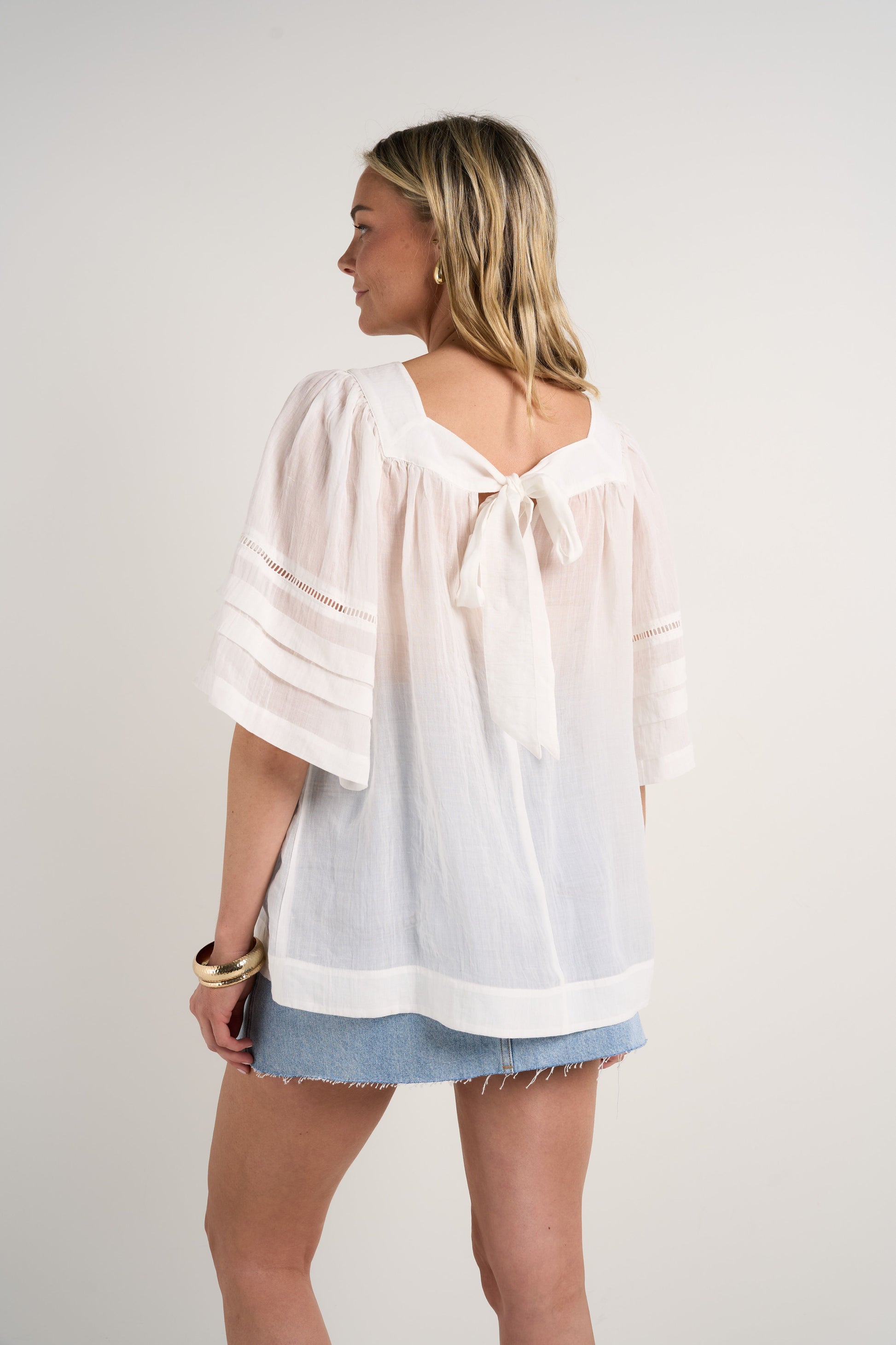 IVY & JACK CULTURED SQUARE NECK BOXY S/S TOP - IVORY - THE VOGUE STORE