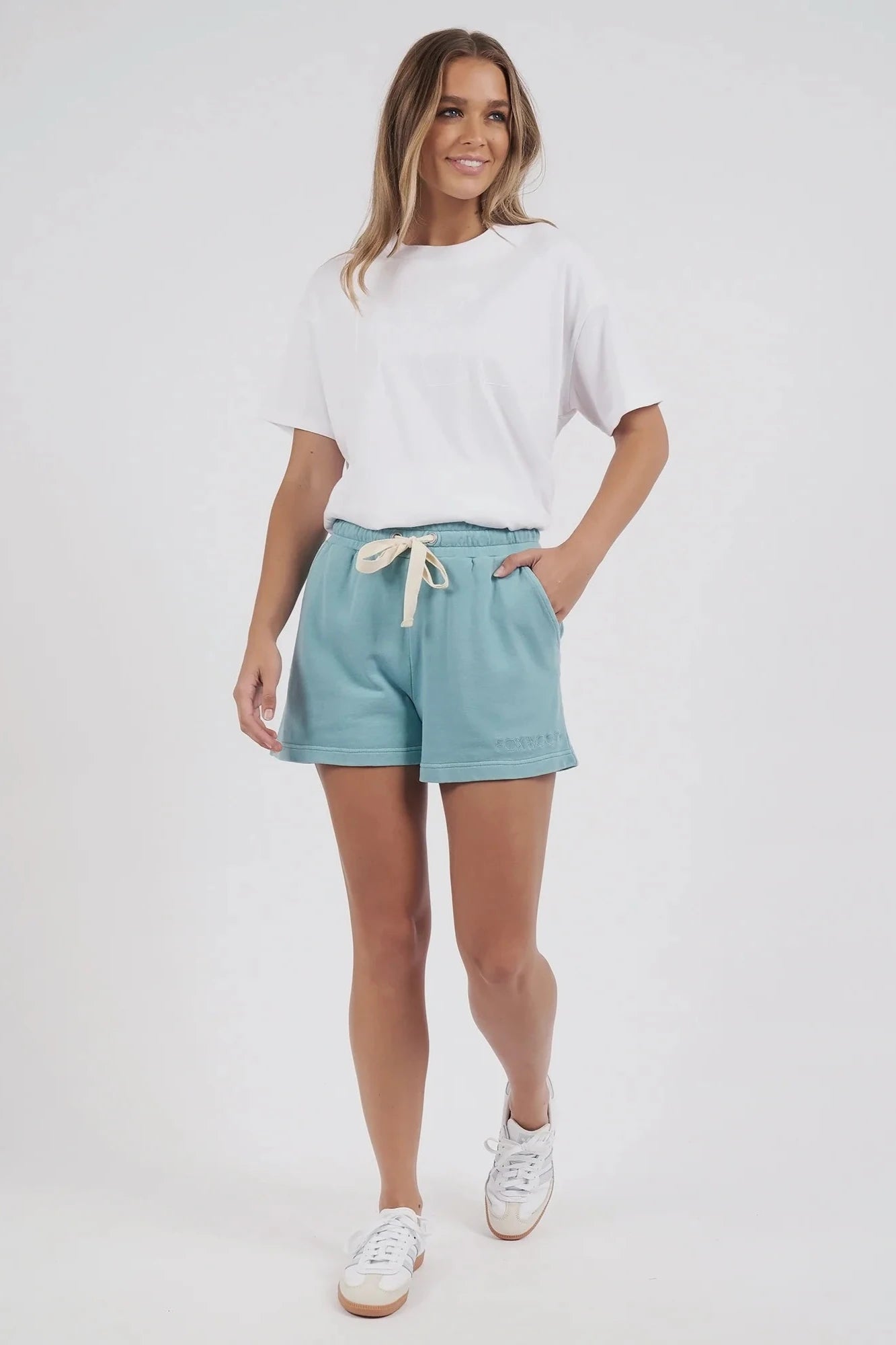 FOXWOOD CLASSIC SHORT - SKY - THE VOGUE STORE