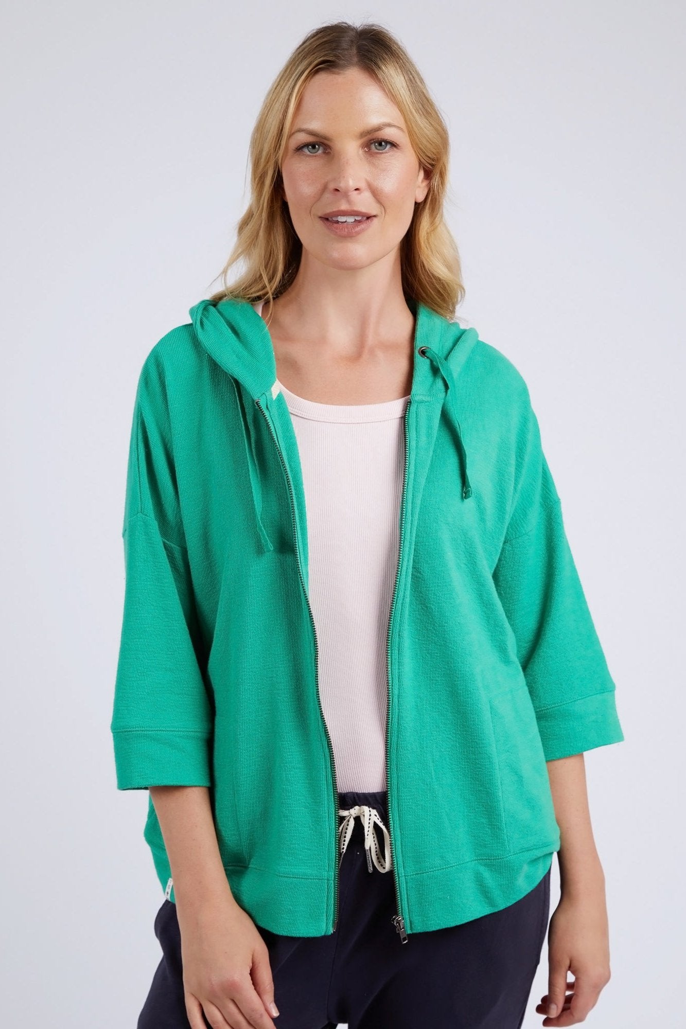 ELM BEACHY ZIP HOODIE - GREENBRIAR - THE VOGUE STORE