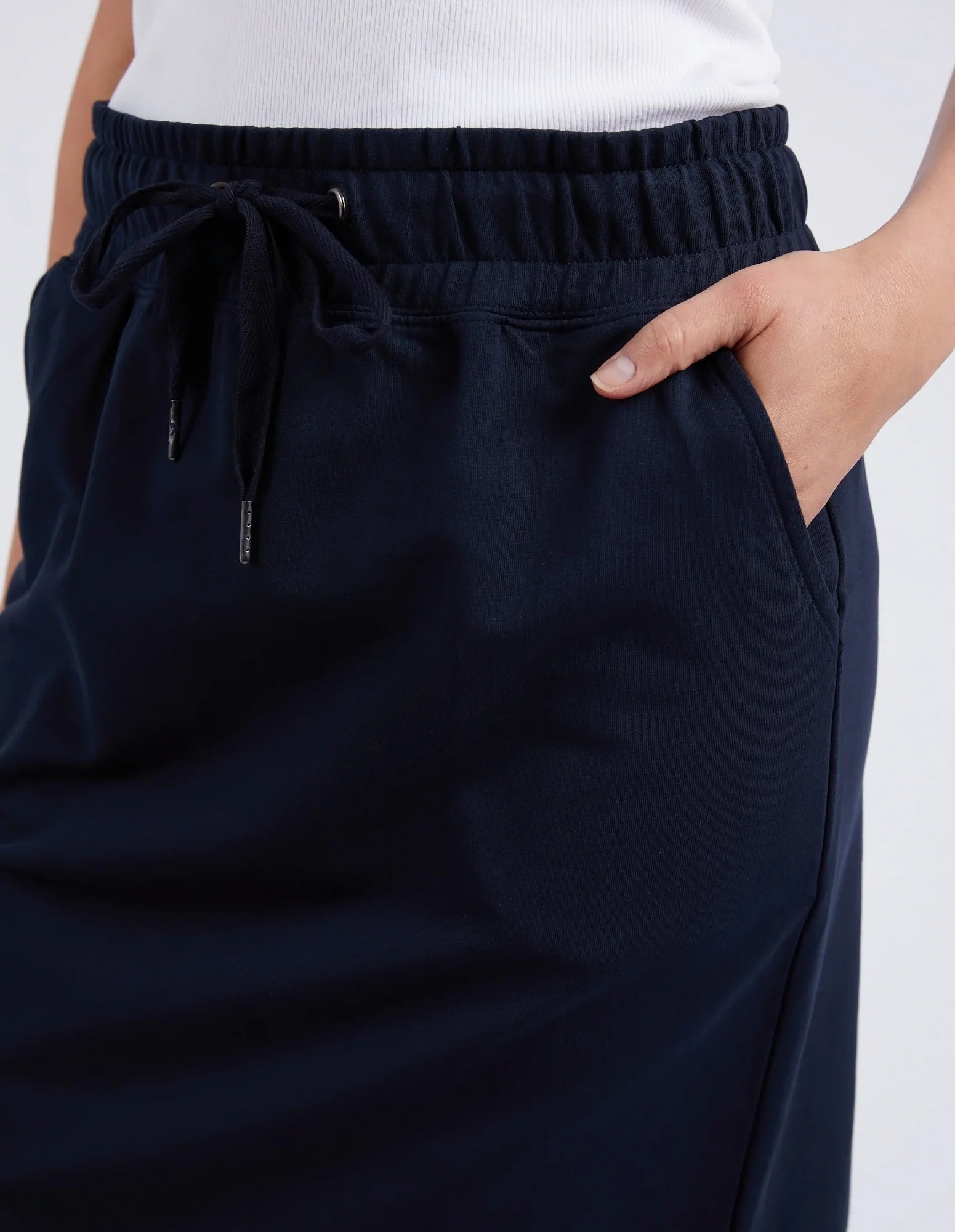 ELM COBY SKIRT - NAVY - THE VOGUE STORE