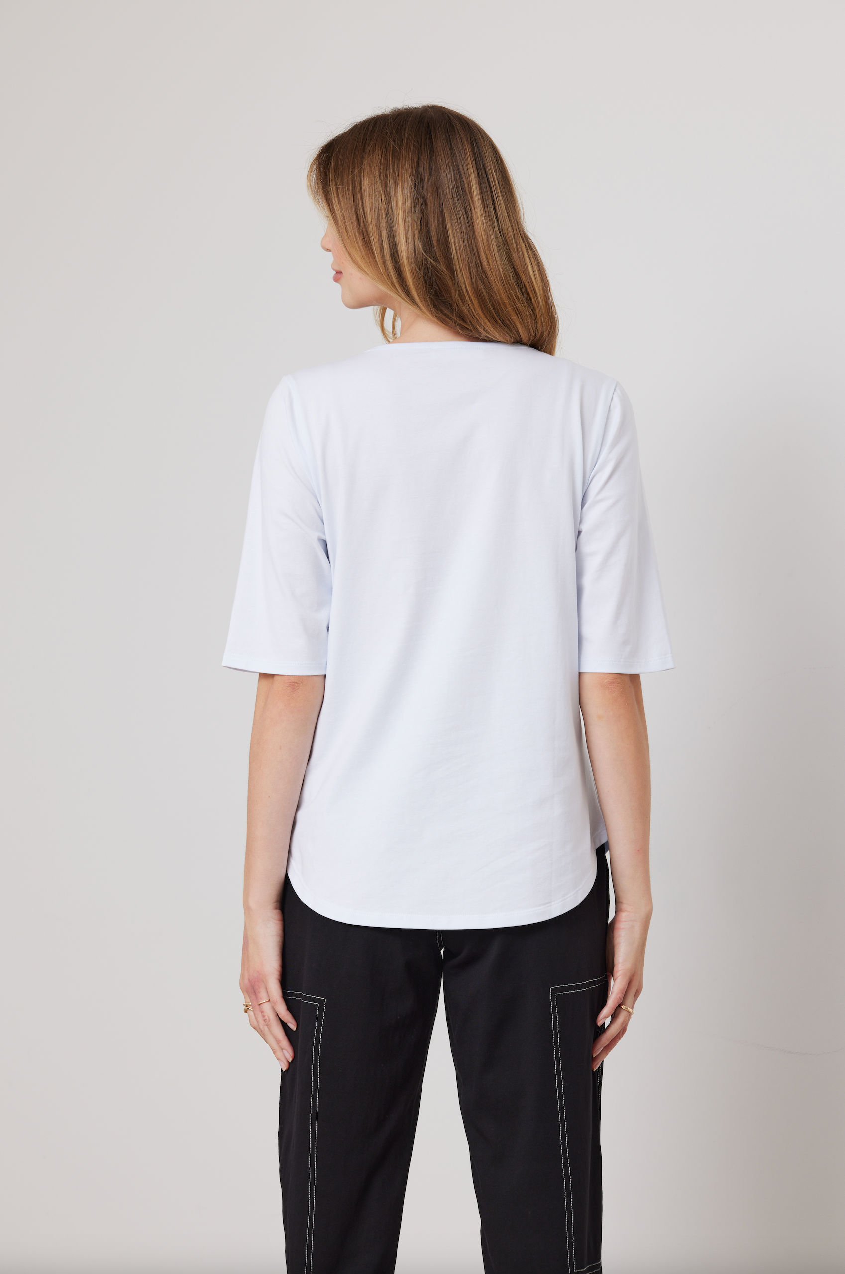 DUO ESSENTIAL TEE - WHITE - THE VOGUE STORE