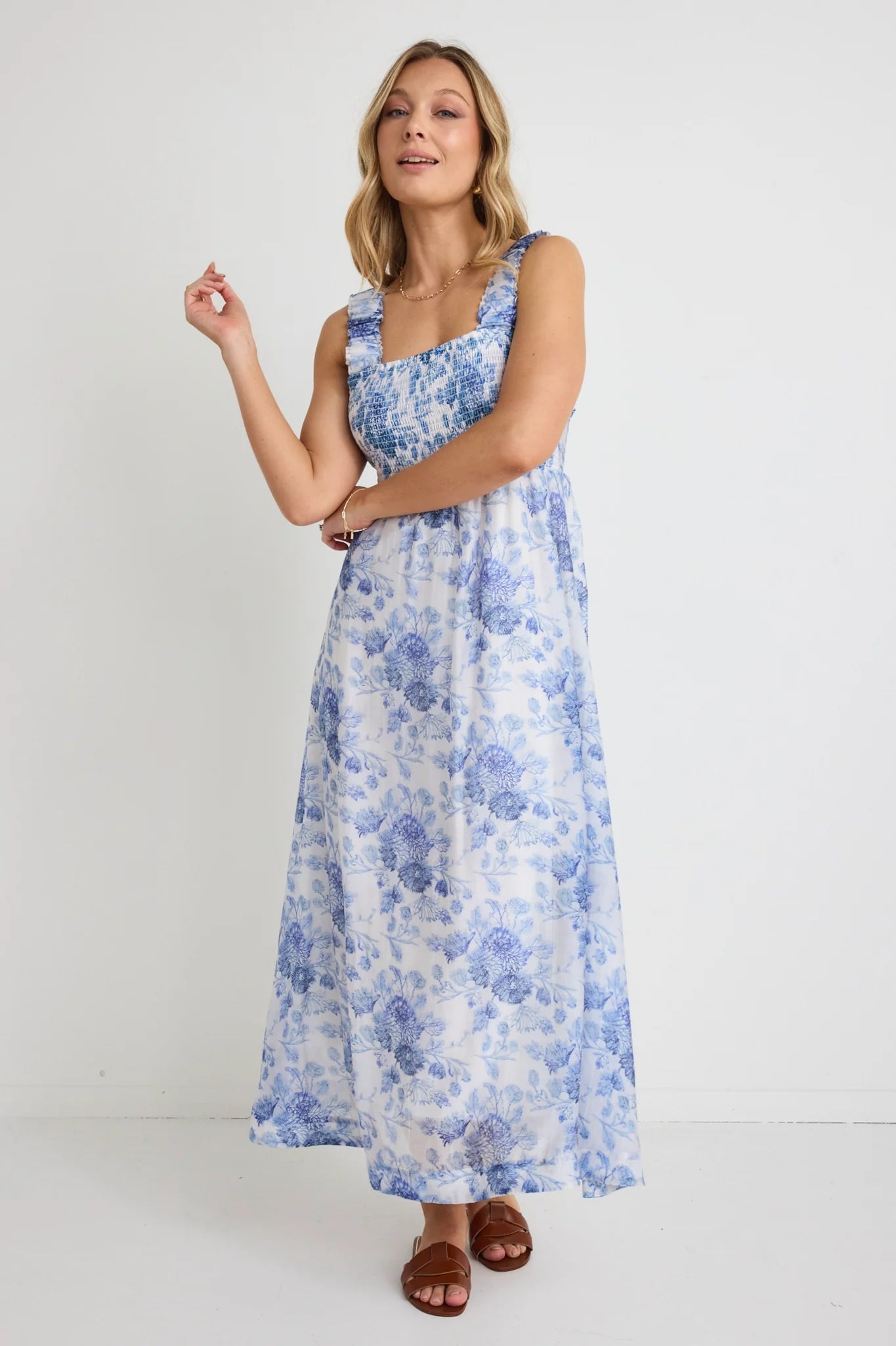 IVY + JACK HALO BLUE FLORAL STRAPPY SHIRRED BOW BACK MIDI DRESS - THE VOGUE STORE