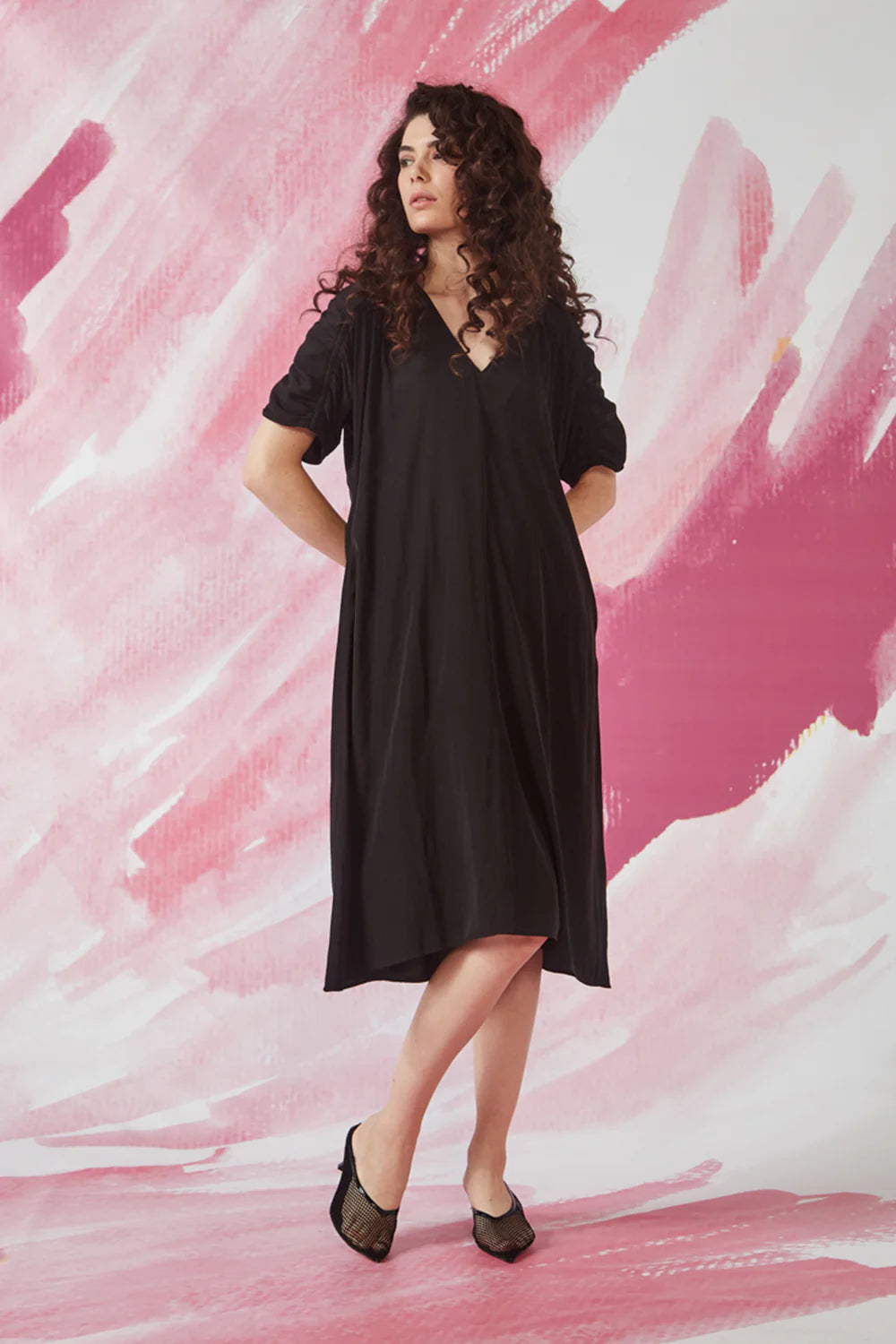 GLIDE KAHLO DRESS - BLACK - THE VOGUE STORE