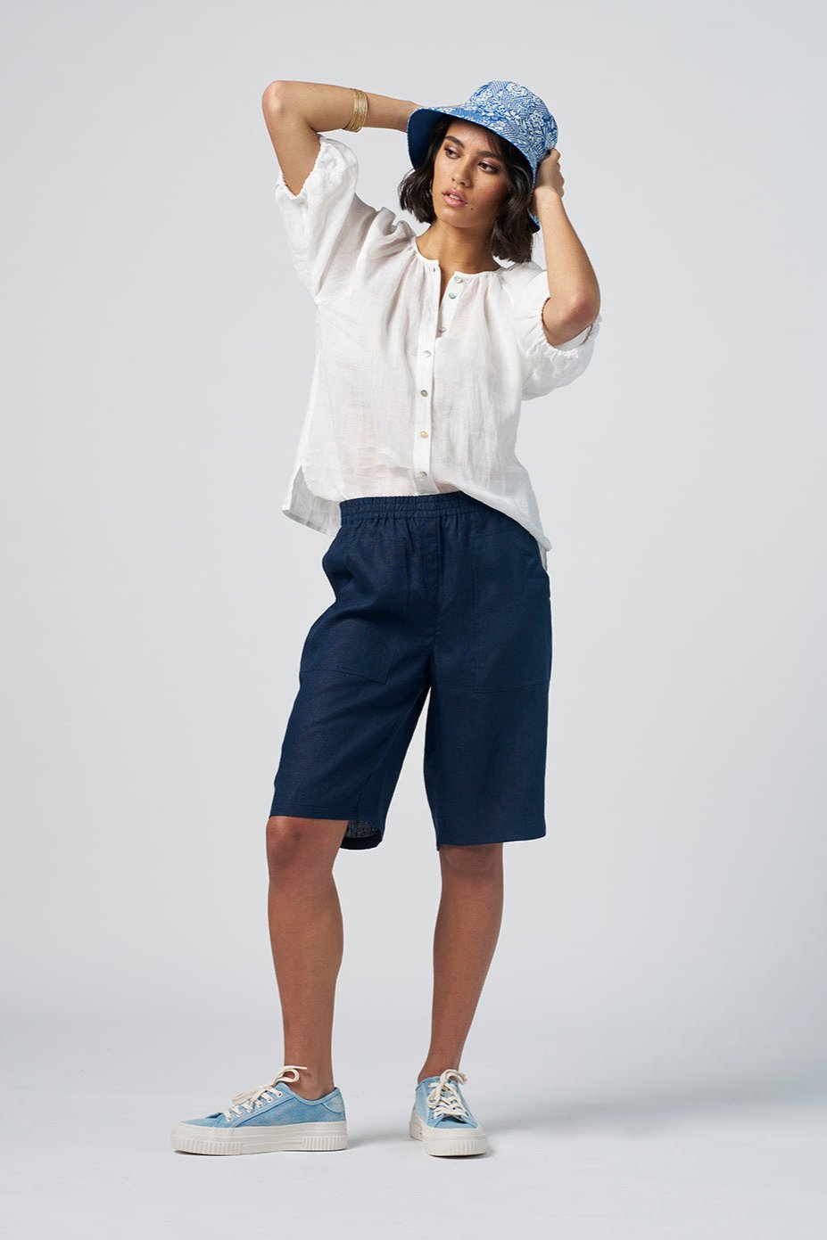 MADLY SWEETLY SUNSHINE SHORT - NAVY - THE VOGUE STORE