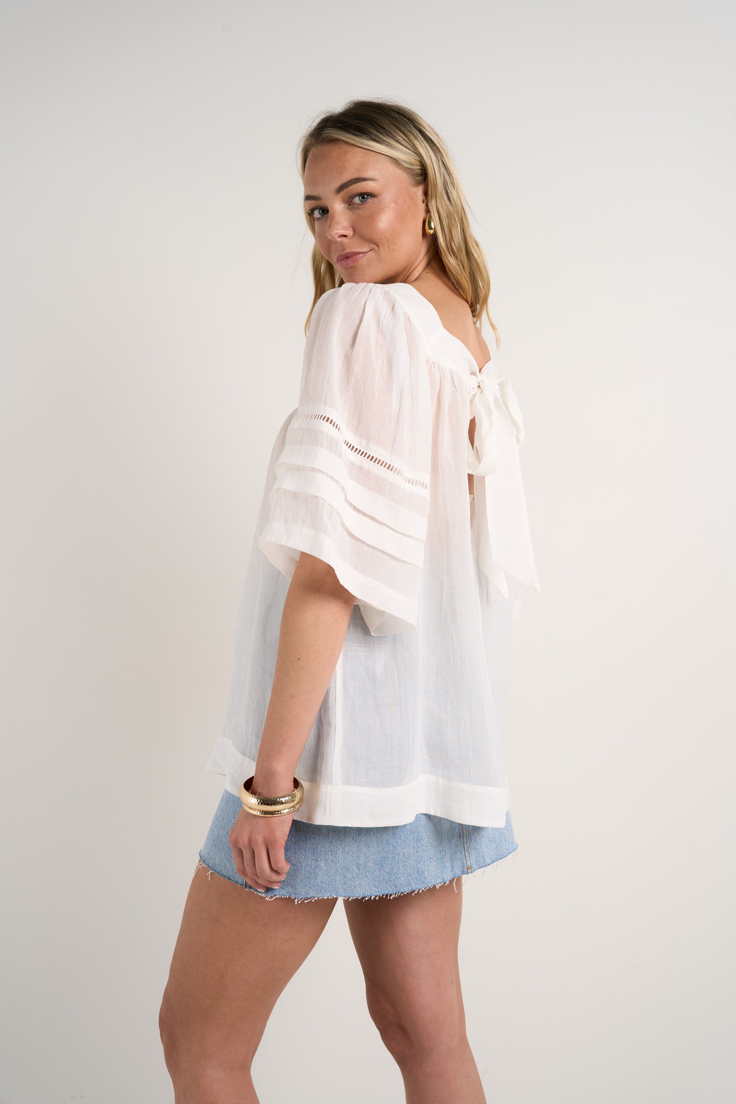 IVY & JACK CULTURED SQUARE NECK BOXY S/S TOP - IVORY - THE VOGUE STORE