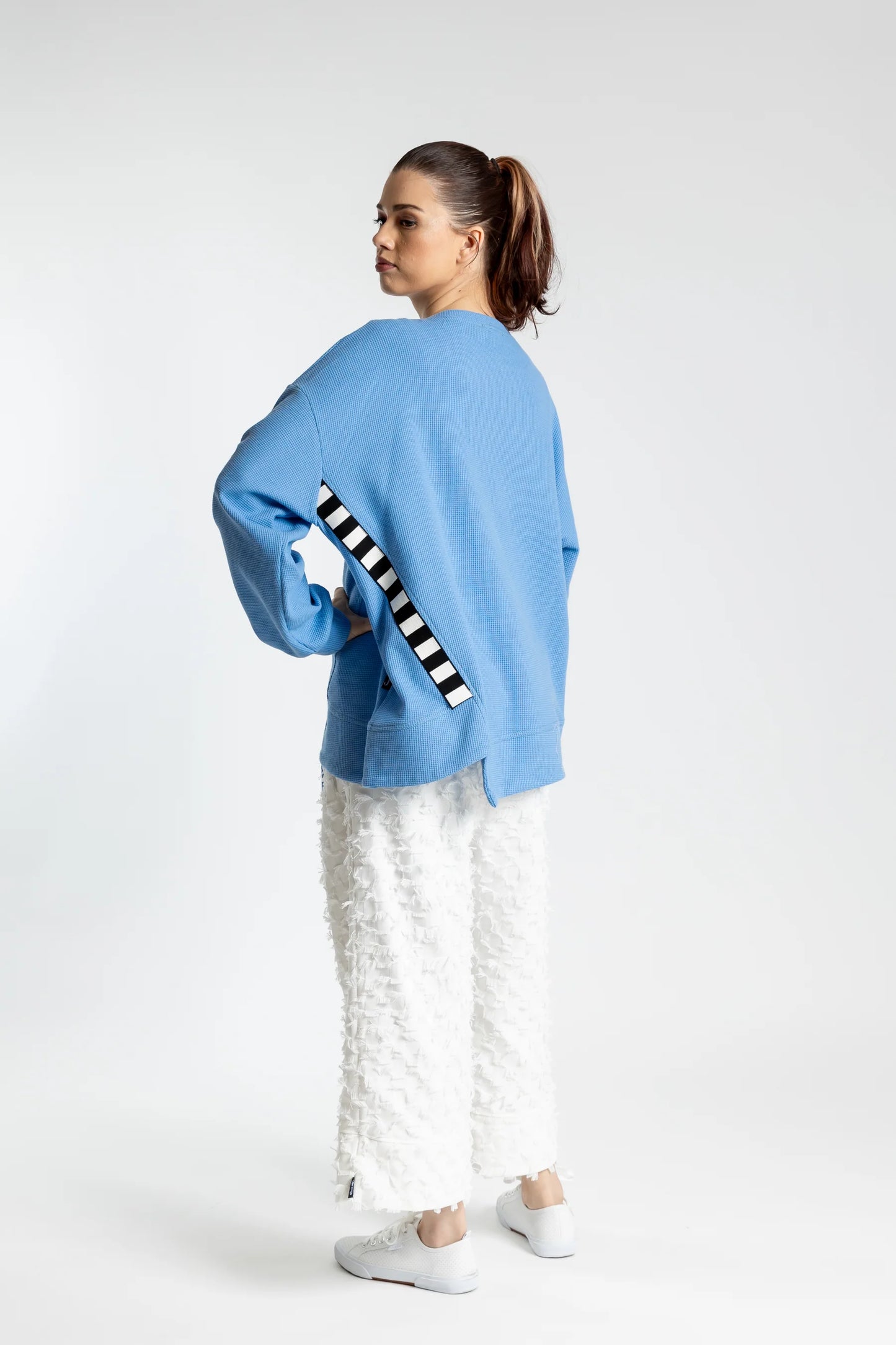 JELLICOE EFFORTLESS SWEATER - BLUE - THE VOGUE STORE