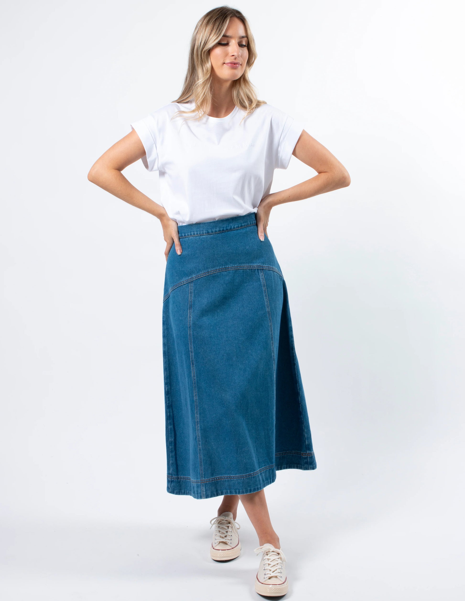 STELLA + GEMMA DIXIE SKIRT - LIGHT WASH - THE VOGUE STORE