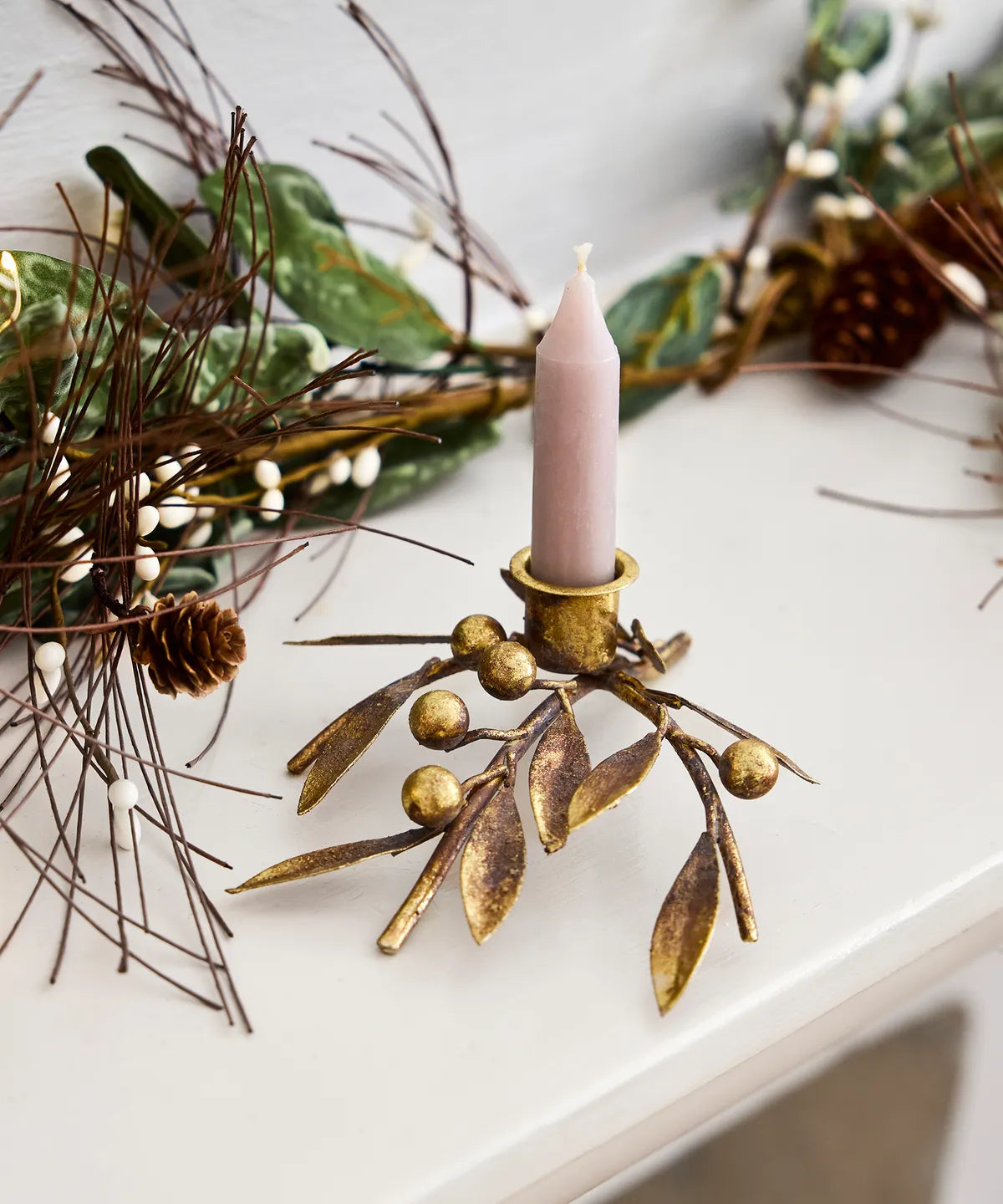 MISTLETOE IRON CANDLEHOLDER - SMALL - THE VOGUE STORE