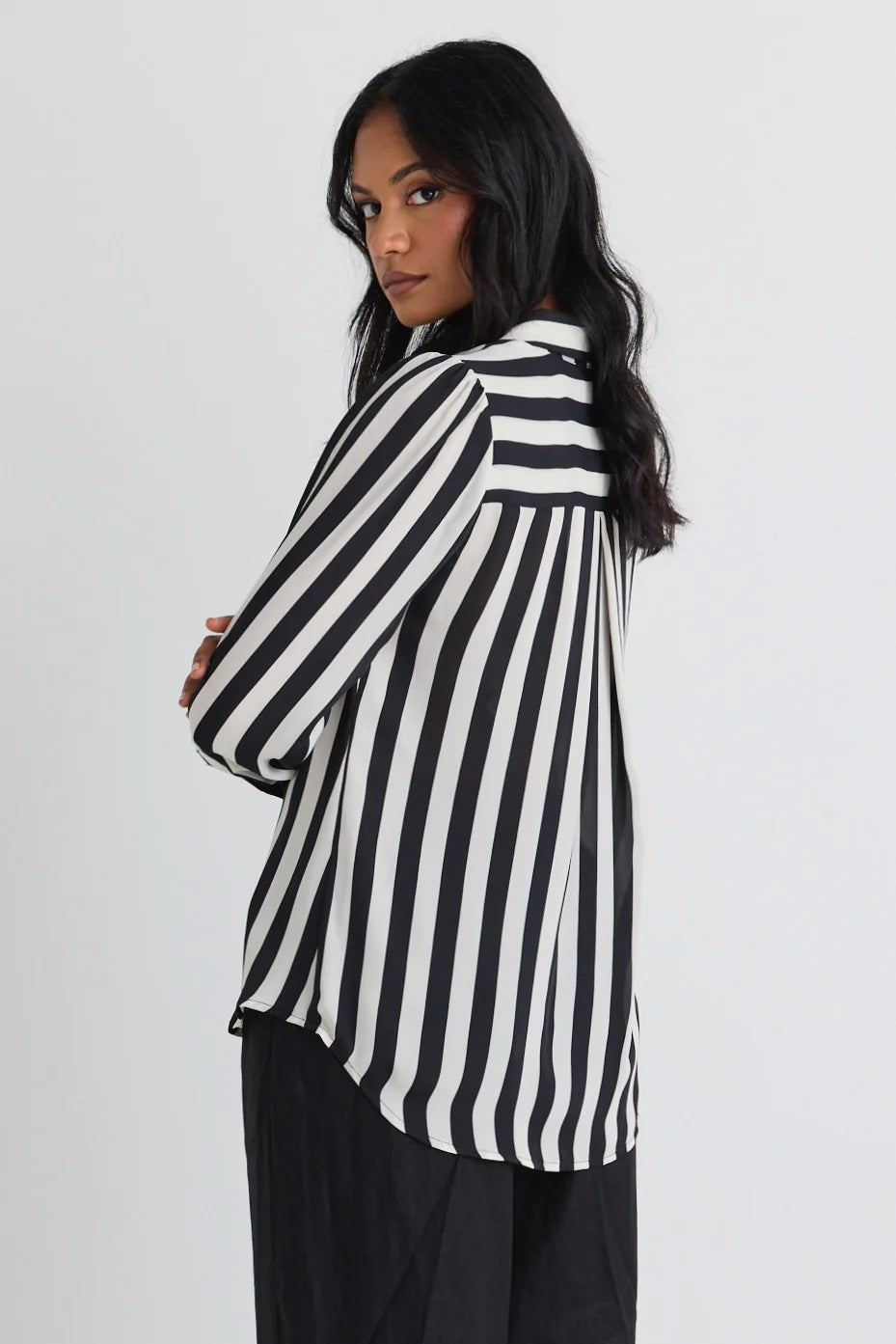 AMONG THE BRAVE SOLIDIFY BLACK WHITE STRIPE PUFF SLEEVE LS SHIRT - THE VOGUE STORE