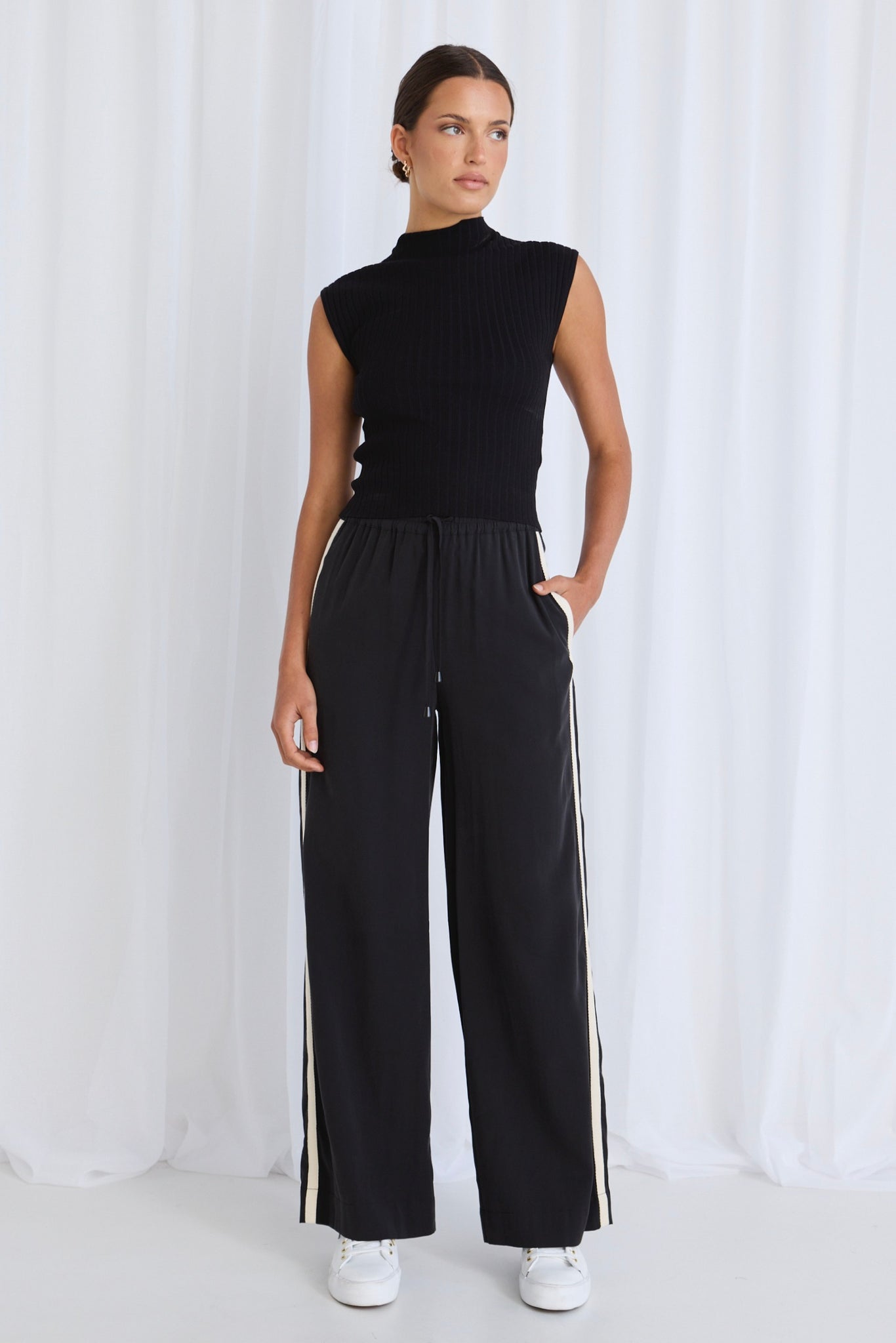 STORIES TO BE TOLD TOWNIE WIDE LEG PANT - BLACK - THE VOGUE STORE