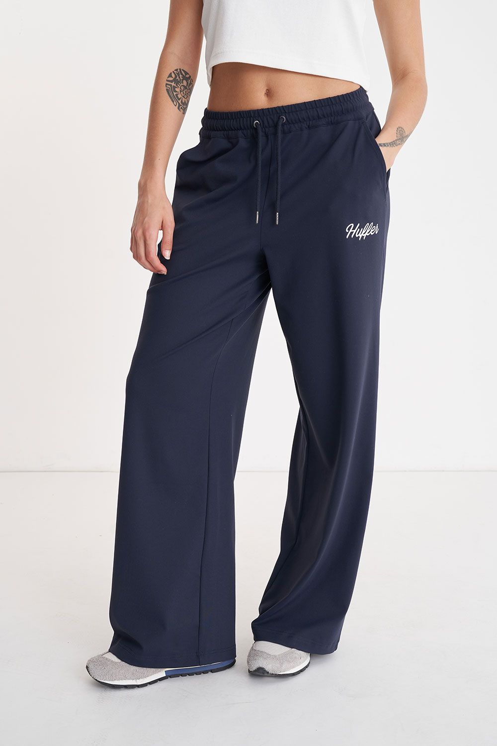 HUFFER WMNS STRAIGHT LEG TRACKPANT - MIDNIGHT - THE VOGUE STORE