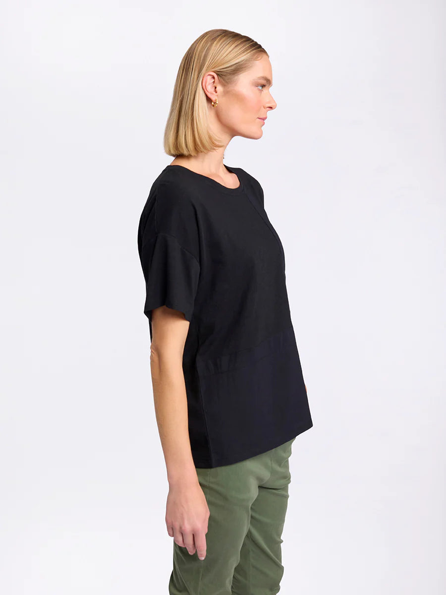 MARCO POLO S/S SPLICED TEE BLACK - THE VOGUE STORE