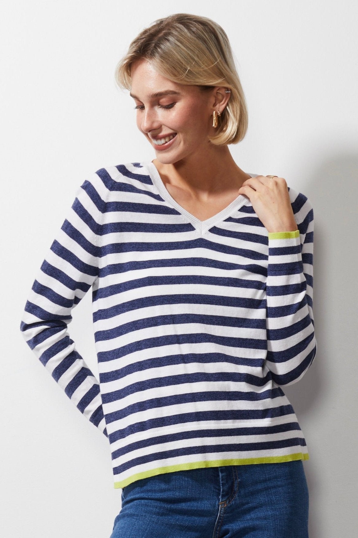 Z&P ESSENTIAL STRIPE V  - WHITE - THE VOGUE STORE