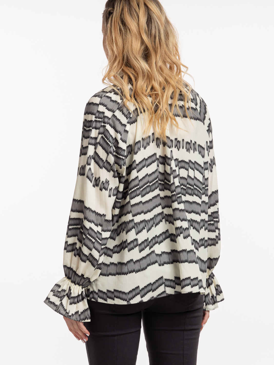 STYLE X LAB ARTIC TOP - PRINT - THE VOGUE STORE