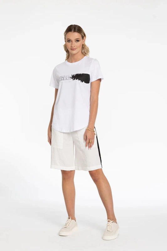 STYLE X LAB BRUSH STROKE TEE WHITE/BLACK PRINT - WHITE - THE VOGUE STORE