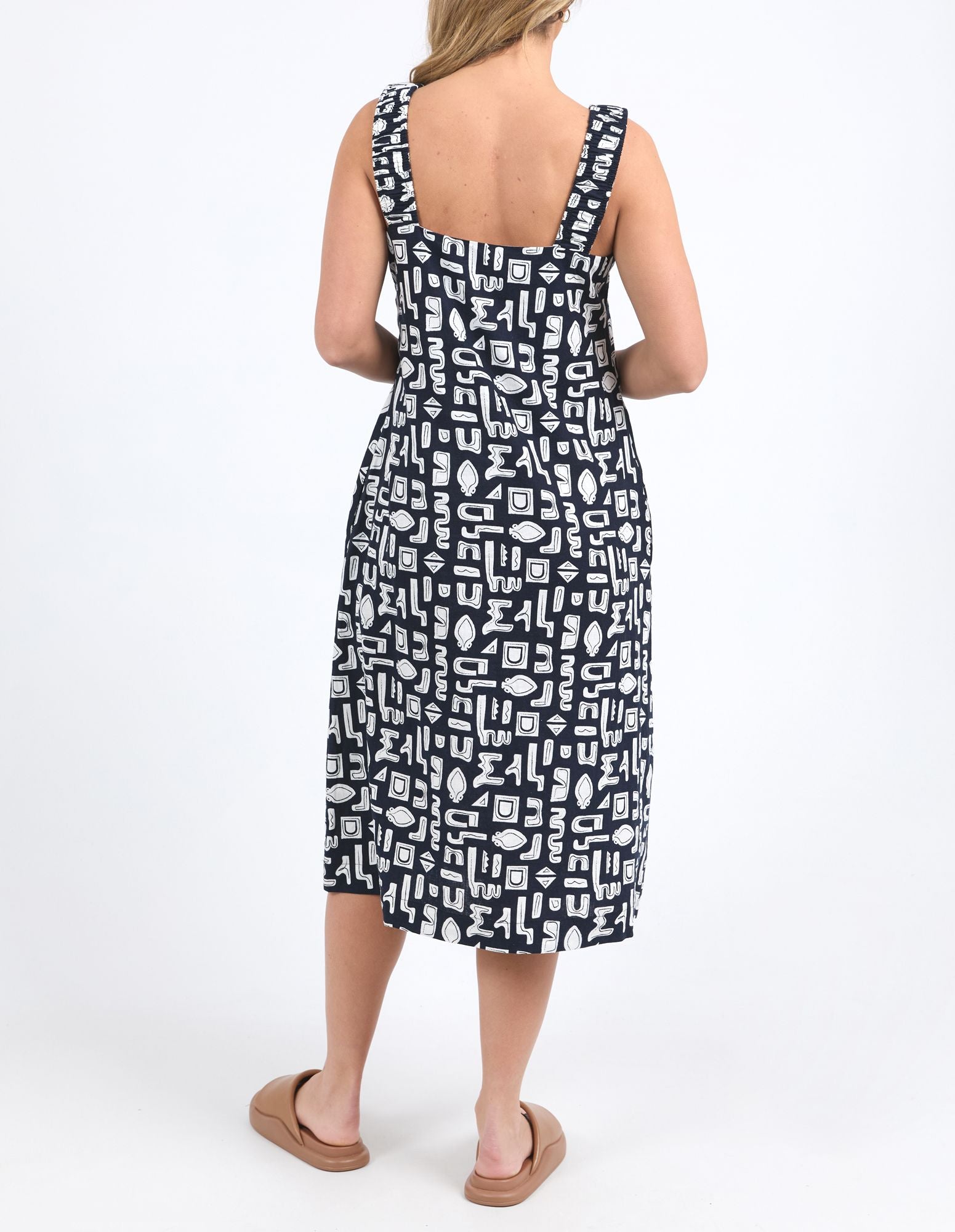 FOXWOOD ETCHED GEO DRESS - NAVY - THE VOGUE STORE